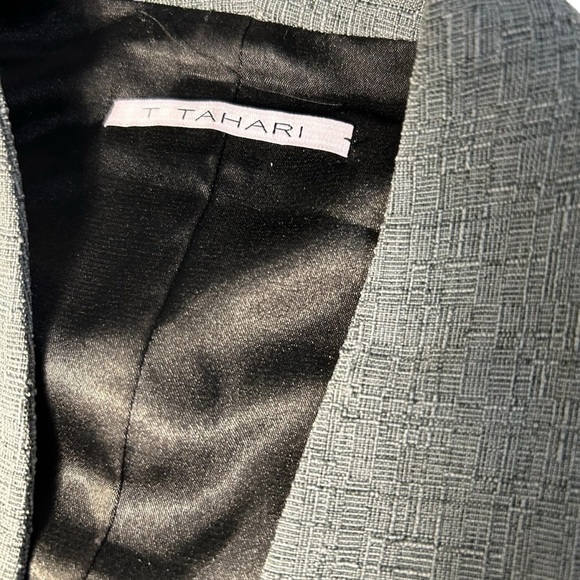 Tahari Cierra Black White Blend Short Fitted Blazer Sz 10 - Picture 7 of 11